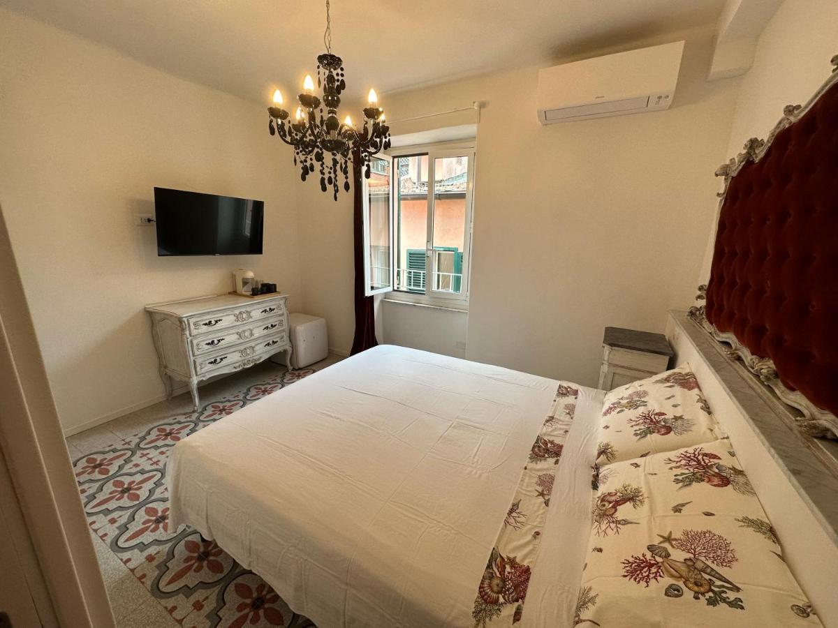 Elegante Stanza Rossa Mottino23 Bed & Breakfast Lerici Exterior foto