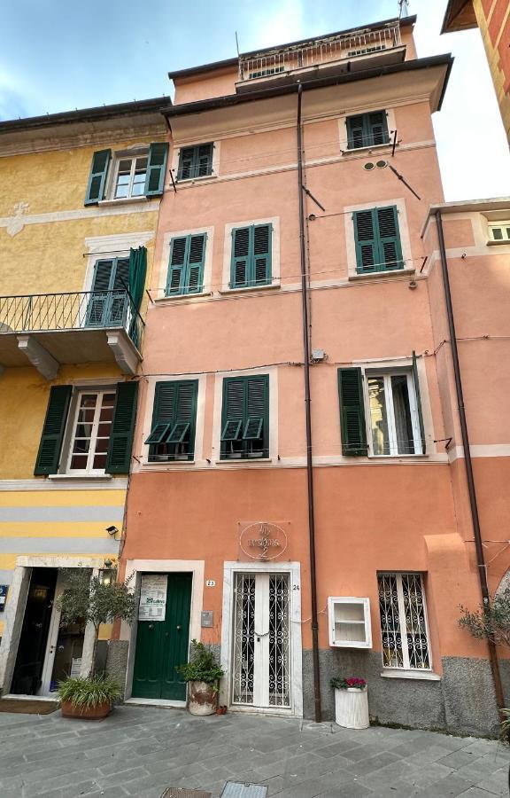 Elegante Stanza Rossa Mottino23 Bed & Breakfast Lerici Exterior foto